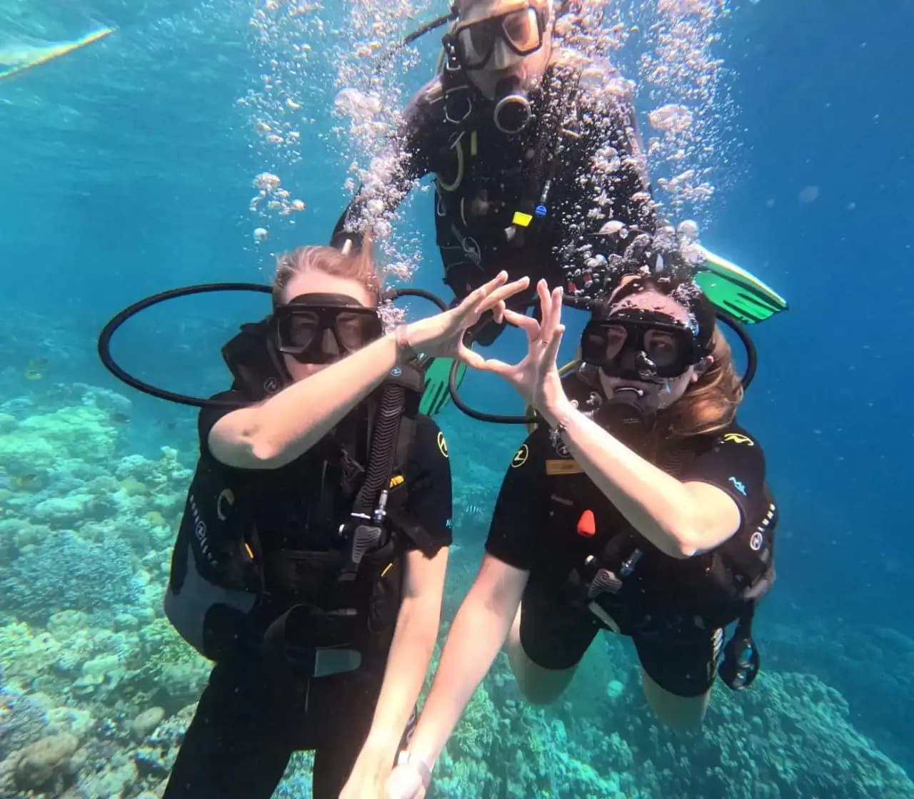 diving img